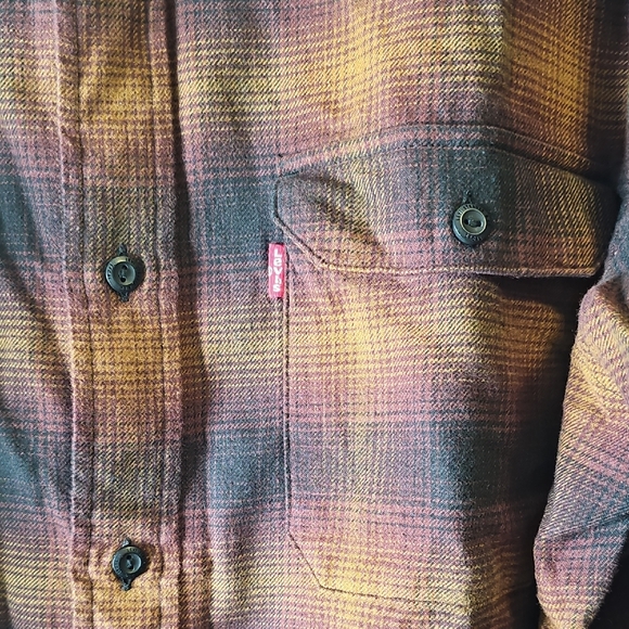 Levi's Men's Plaid Button Down Shirt - Red and Black - Picture 3 of 6